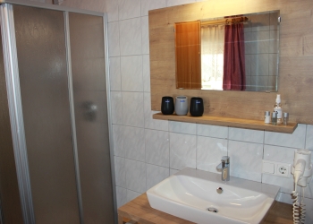 badezimmer pension haus andrea st leonhard pitztal